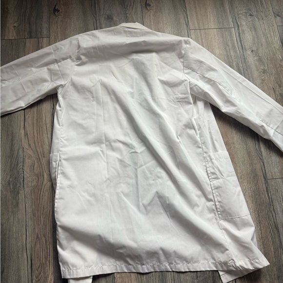 Smart Scrubs Classic White Lab Coat - Picture 4 of 4